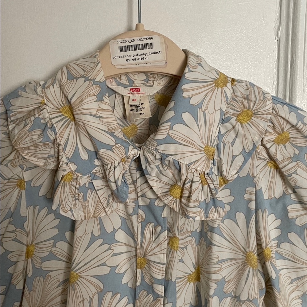 Levi's Blue Floral Blouse - Picture 6 of 6